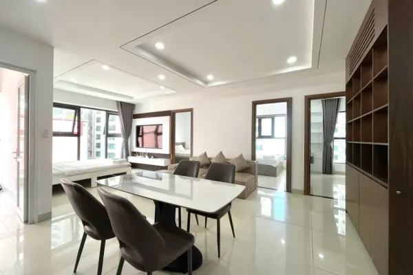 Квартира, 3 спальни · 90 м²