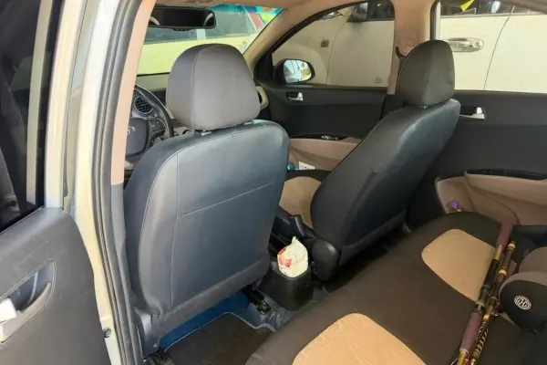 Hyundai Grand i10 4