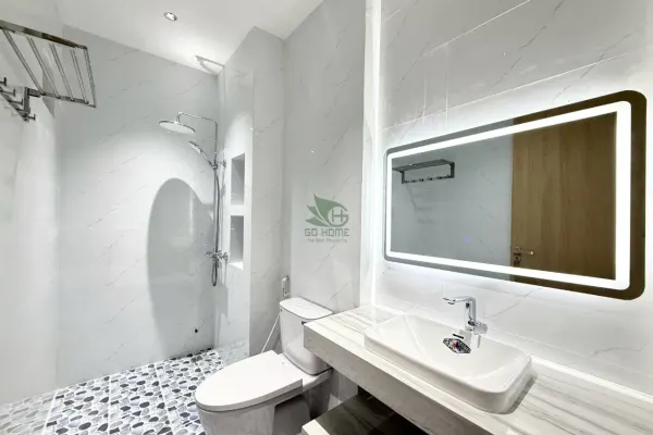 House, 4 спальни, 400.00 м²