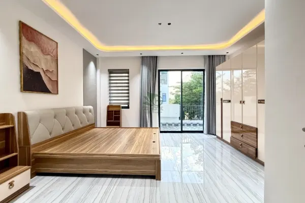House, 4 спальни, 400.00 м² 5