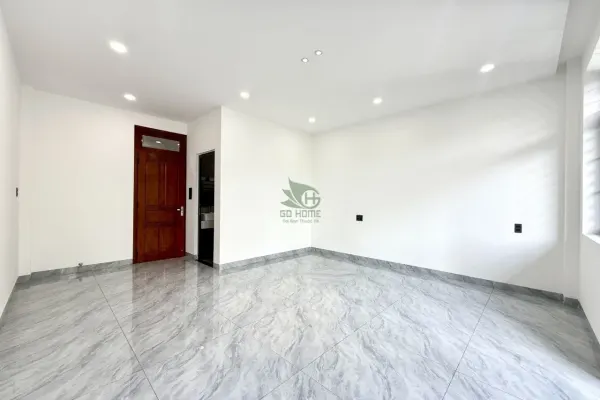 House, 4 спальни, 300.00 м² 5