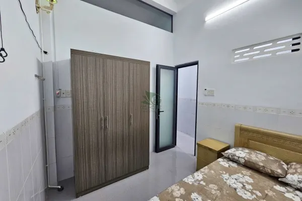 House, 4 спальни, 169.00 м²
