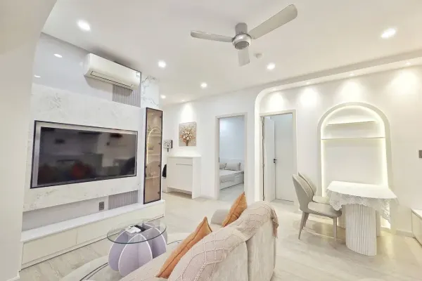 Квартира, 2 спальни · 60 м² 3