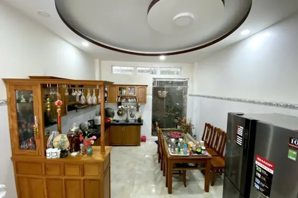 Дом, 4 спальни · 60 м² 2