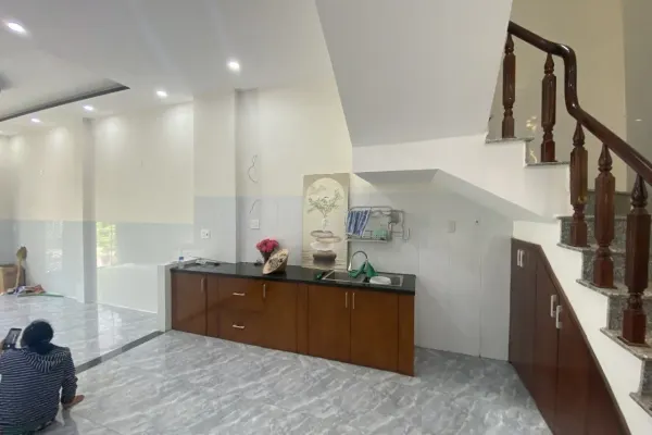 Дом, 5 спален · 180 м² 3