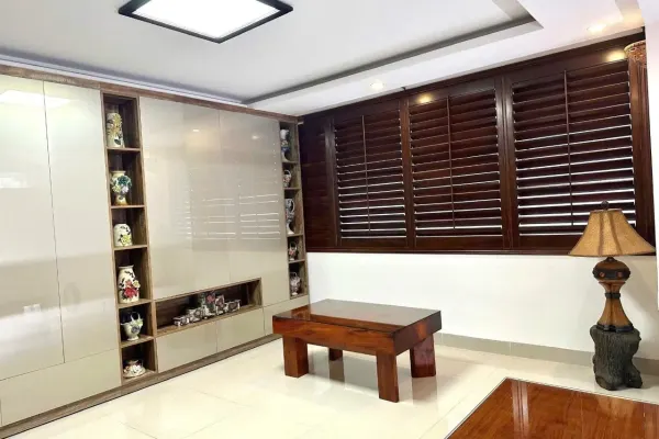 Дом, 3 спальни · 240 м² 3