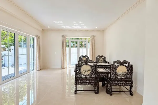 Вилла, 6 спален · 360 м²