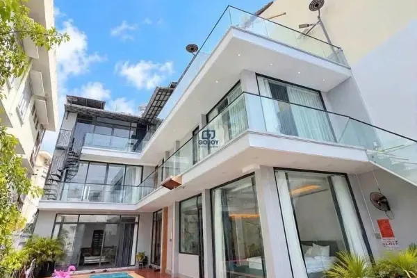 Вилла, 8 спален · 350 м²
