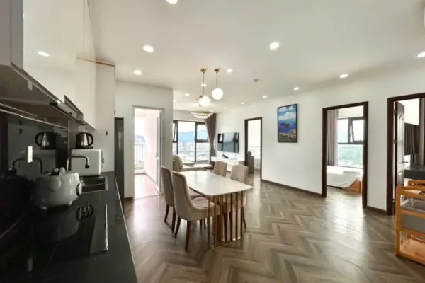 Квартира, 3 спальни · 90 м²