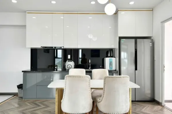 Квартира, 3 спальни · 90 м² 2