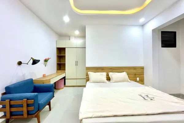 Квартира, 2 спальни · 90 м²