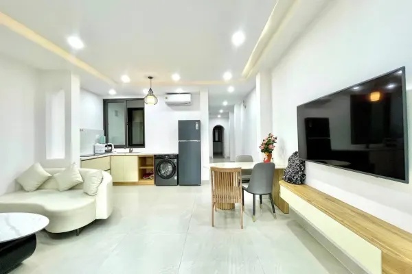 Квартира, 2 спальни · 90 м² 3