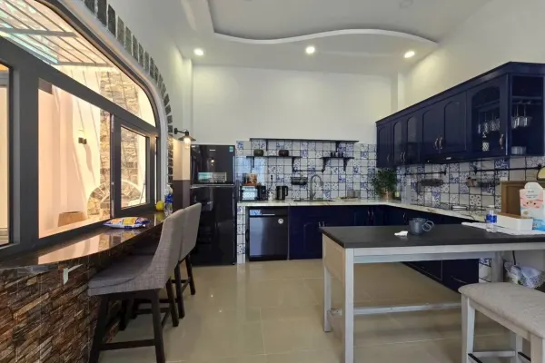 House, 4 спальни, 300.00 м² 7