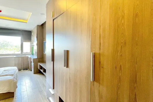 Studio 6