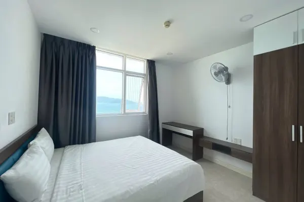 Квартира, 2 спальни · 78 м² 8