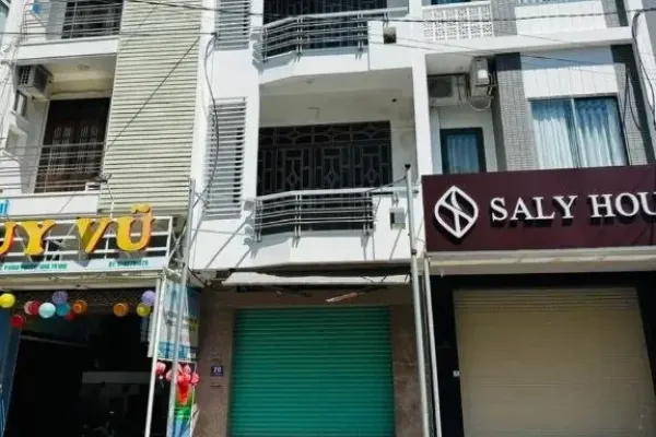House, 9 спальни, 71.40 м² 2