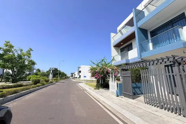 House, 3 спальни, 270.00 м² 7