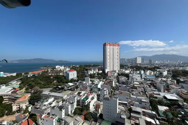 Квартира, 3 спальни · 163 м²