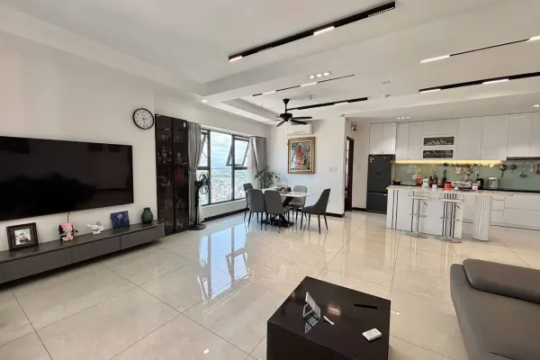 Квартира, 3 спальни · 163 м² 3