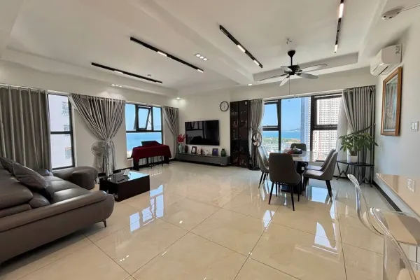 Квартира, 3 спальни · 163 м² 4