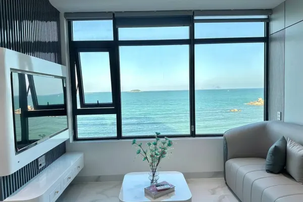Квартира, 2 спальни · 65 м² 3