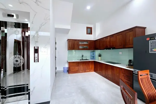 House, 5 спальни, 300.00 м² 5