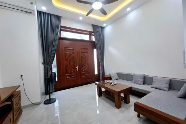 House, 5 спальни, 300.00 м² 6
