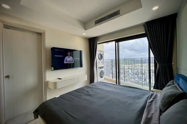 Apartment 4