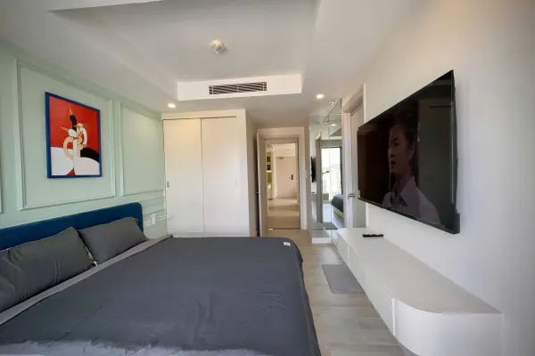 Apartment 6