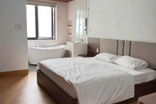 House, 3 спальни, 270.00 м² 3