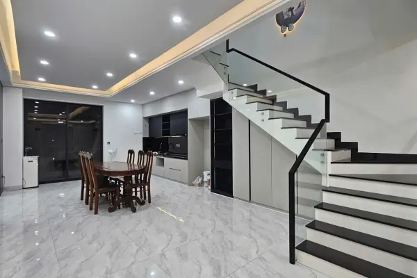 House, 3 спальни 6