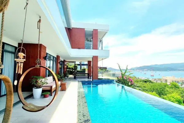 Villa, 6 спальни, 600.00 м²