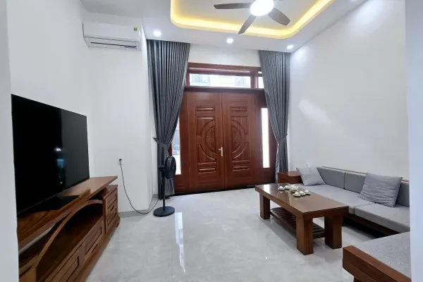 House, 5 спальни, 70.00 м²