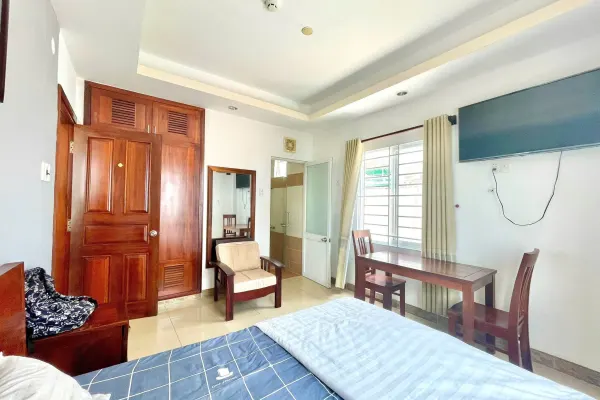 Apartment 3