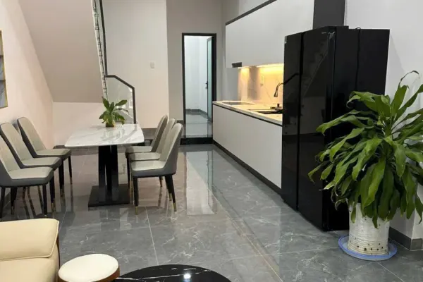 House, 3 спальни, 180.00 м²