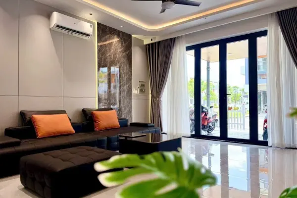 House, 3 спальни, 270.00 м²