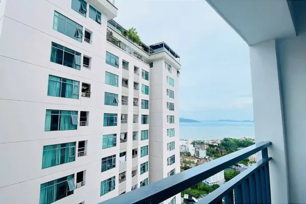 Квартира, 2 спальни · 75 м²