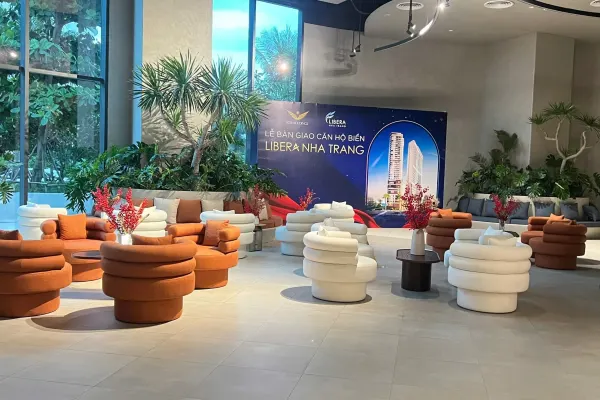 Studio 10