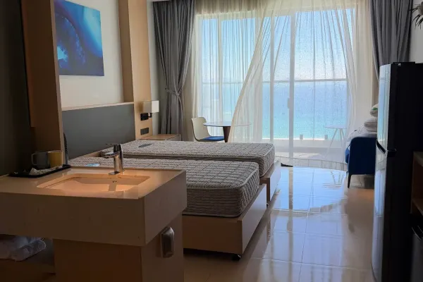 Apartment 4