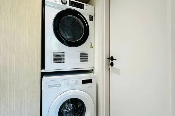 Квартира, 2 спальни · 65 м² 5