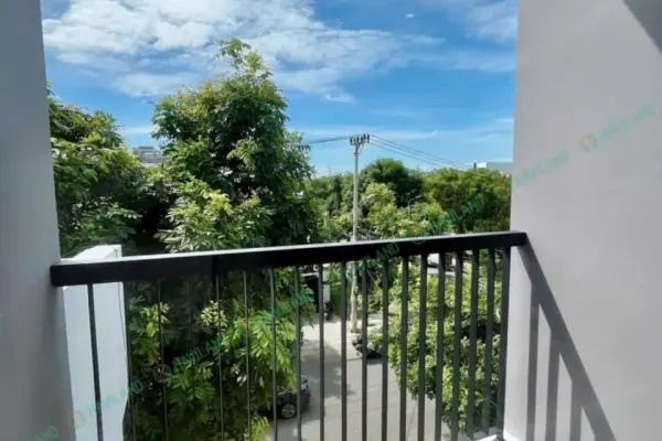Apartment 7