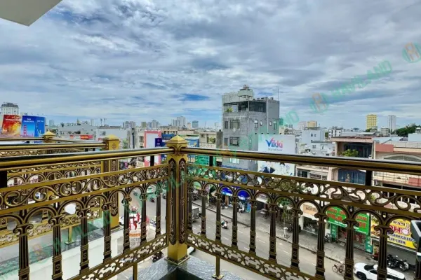 Apartment 8