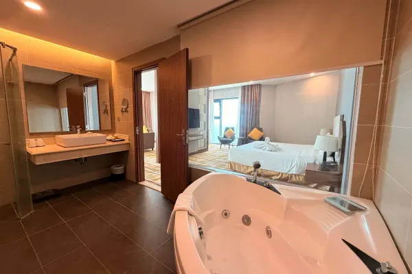 Студия, 1 спальня · 70 м² 8
