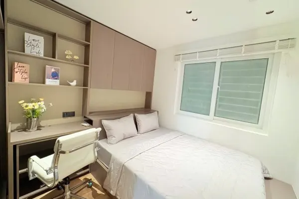 Apartment 5
