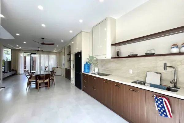 Вилла, 6 спален · 400 м² 6