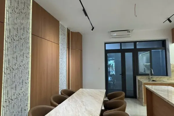 Дом, 3 спальни · 270 м² 5