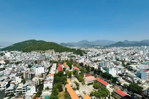 Квартира, 2 спальни · 75 м²