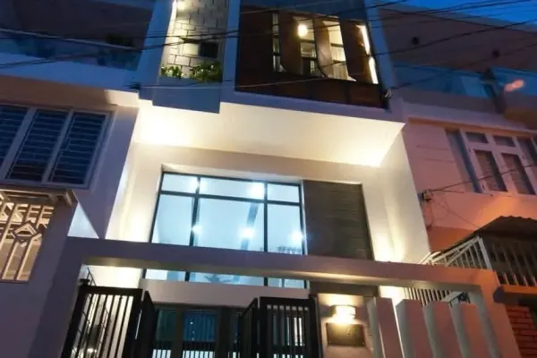 House, 4 спальни