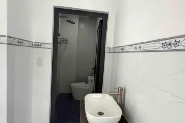 House, 4 спальни, 180.00 м² 8