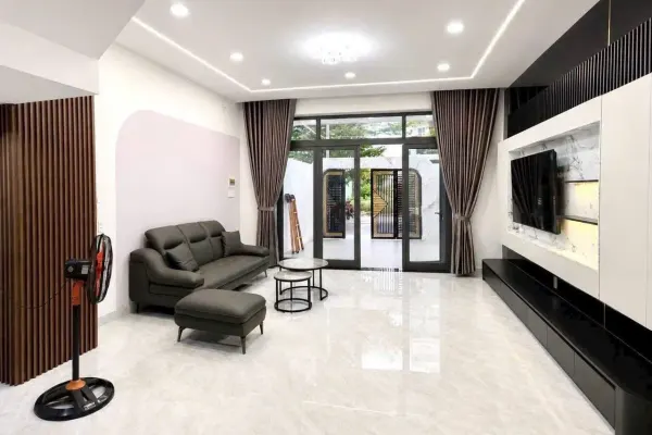 Дом, 3 спальни · 270 м² 9